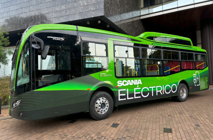 Colombia avanza con innovación y alianzas por una movilidad más sostenible con el lanzamiento del primer bus 100% eléctrico de Scania Colombia.
